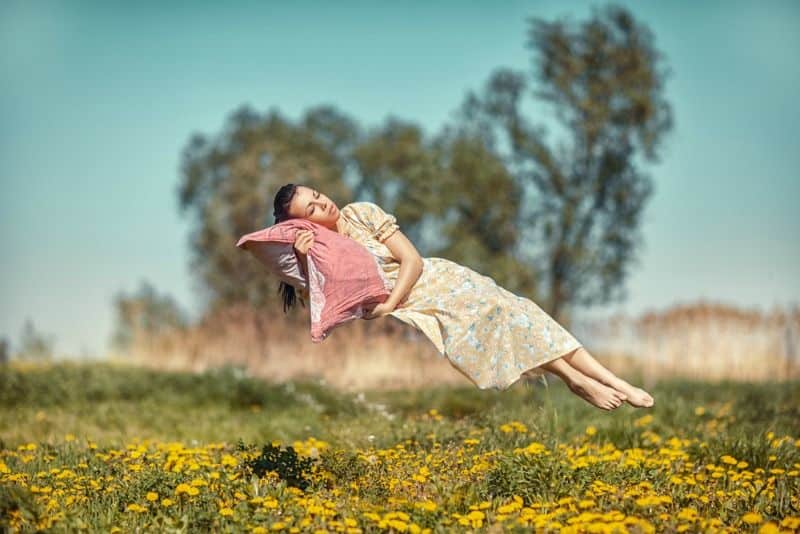 Mujer de sueños lúcidos