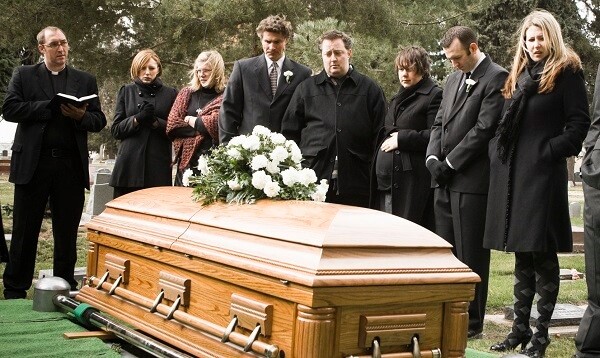¿Qué significa soñar con un funeral?