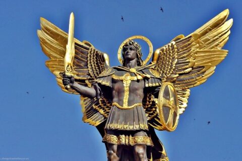 ¿Qué significa soñar con retratos de santos? 2 que significa Soñar con imágenes de santos